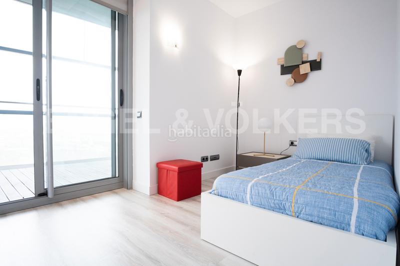 Foto 0192d721-08e4-48db-ad0e-5a6f86f861c9. Alquiler apartamento fabuloso piso con vistas al mar en Barcelona