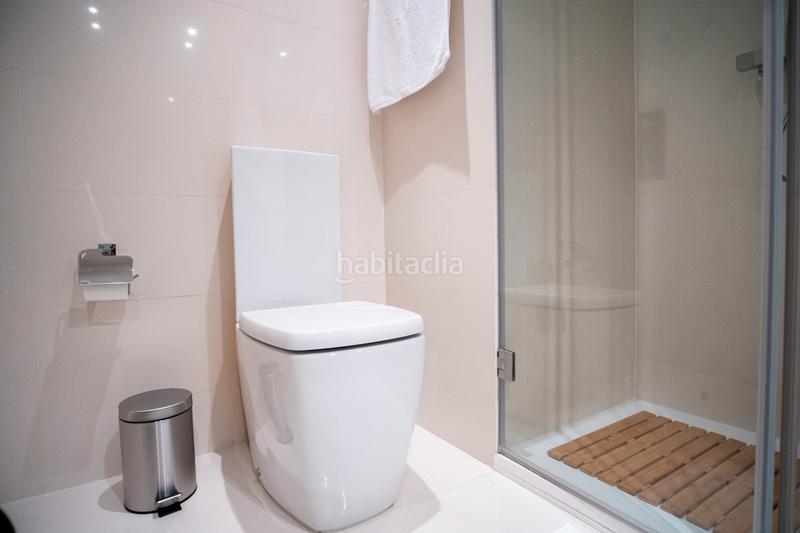 Foto 0d61eeed-30a3-46f1-a9d2-dc657abbf08a. Alquiler apartamento fabuloso piso con vistas al mar en Barcelona
