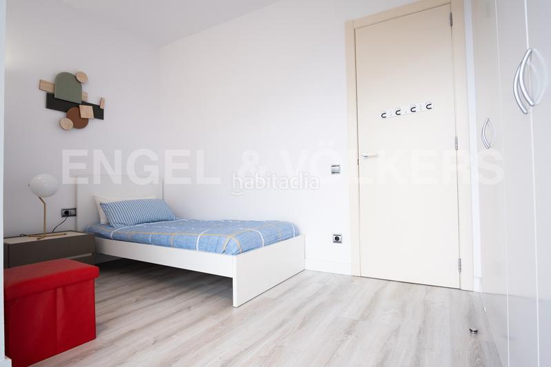 Foto 1d5bc7b0-4d0f-462b-9e3d-048546e8192f. Alquiler apartamento fabuloso piso con vistas al mar en Barcelona