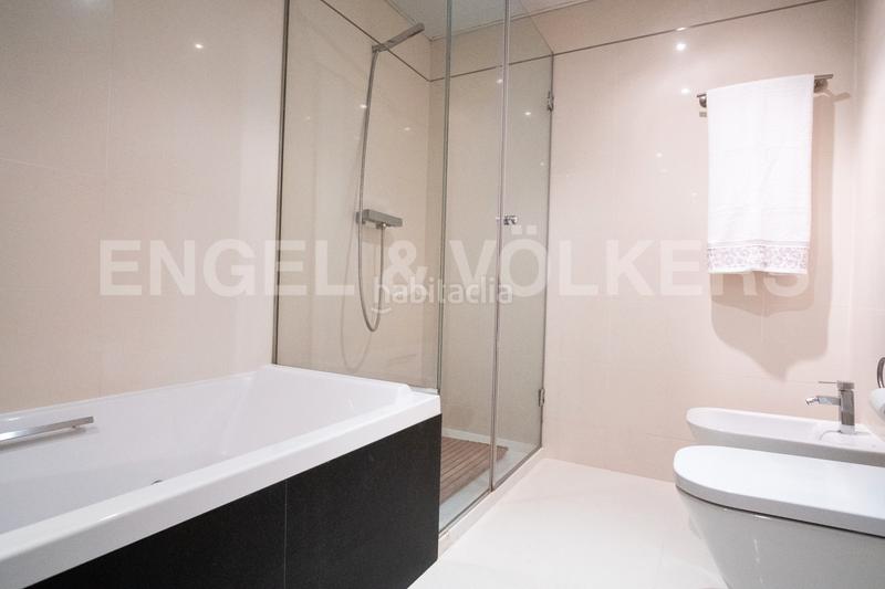 Foto 7835cba9-1dc3-40a7-ac1a-1edfd86497c9. Alquiler apartamento fabuloso piso con vistas al mar en Barcelona