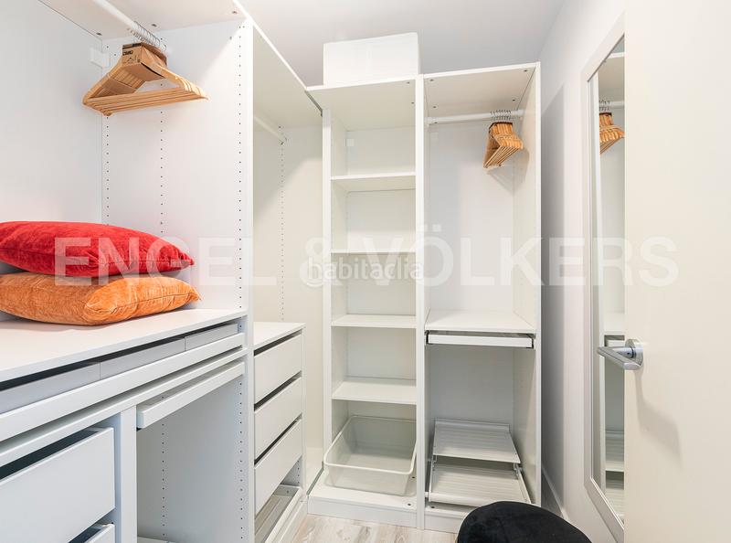 Foto e0440ece-faa4-49e1-af3a-d3162f3863e7. Alquiler apartamento fabuloso piso con vistas al mar en Barcelona