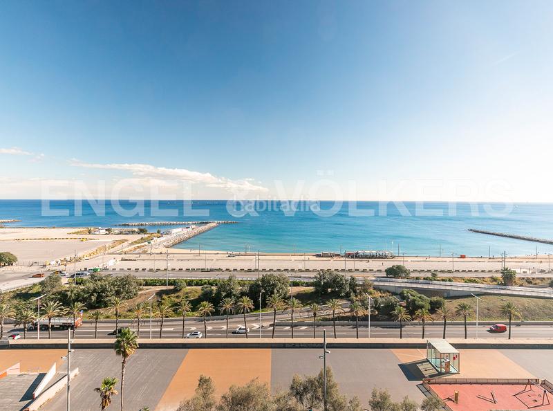 Foto f1dc196c-2cd4-4b22-93dd-b9d99bda4fbb. Alquiler apartamento fabuloso piso con vistas al mar en Barcelona