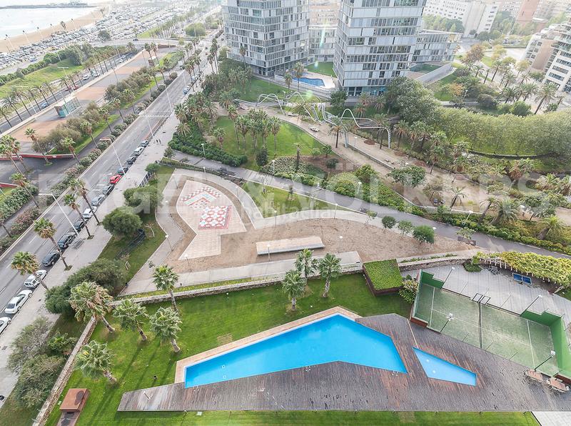 Foto 18dc60b6-edb4-4960-ab3e-7d98858f989a. Alquiler apartamento espectacular apartamento con terraza en Barcelona