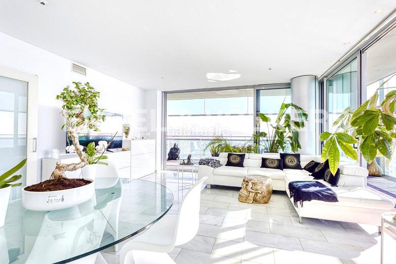 Foto 370f757a-66ce-4645-9684-2cc7609d1b0a. Alquiler apartamento espectacular apartamento con terraza en Barcelona