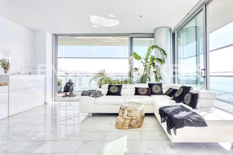Foto ac086725-ea65-469e-862f-dcb8a4f6f780. Alquiler apartamento espectacular apartamento con terraza en Barcelona