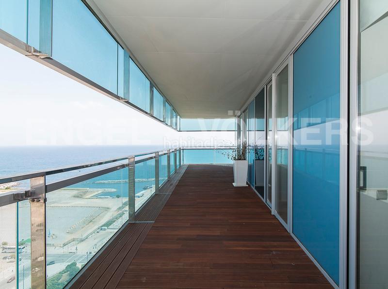 Foto e3e52f30-4dc7-400e-84ea-d009ea9ec209. Alquiler apartamento espectacular apartamento con terraza en Barcelona