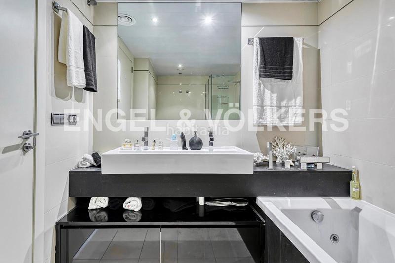 Foto f8a6acbc-4c5c-4eaa-85d0-01a66a5e3ff1. Alquiler apartamento espectacular apartamento con terraza en Barcelona