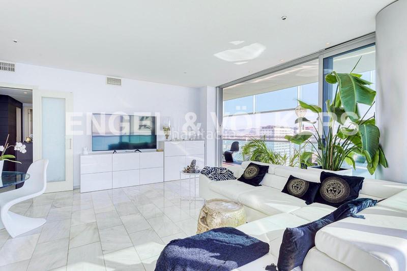 Foto 6b49ad1a-0dcb-4b3e-a395-7f6559aa6caf. Lloguer apartament amb calefacció aparcament piscina a Barcelona