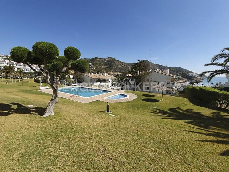 Foto 167d17e4-ce56-43e9-9600-503a122eddad. Alquiler apartamento paraíso al frente de mar, solo temporada hasta junio 2025 en Sitges