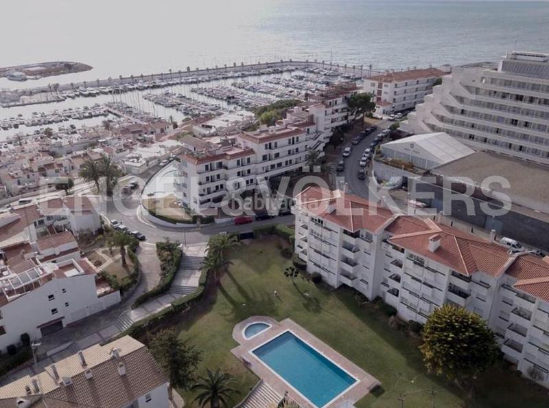 Foto 278130bc-3012-4e85-a0cb-3eee892144c1. Alquiler apartamento paraíso al frente de mar, solo temporada hasta junio 2025 en Sitges