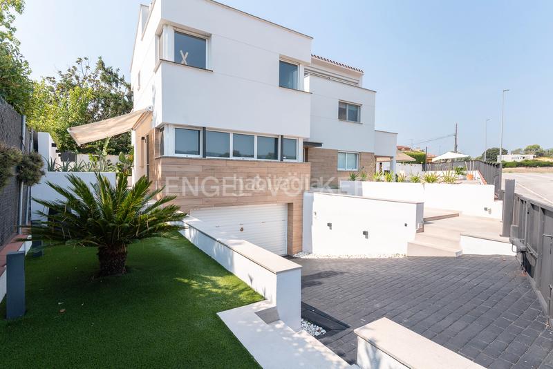 Foto 0e6d5185-1bbb-4ff0-977d-be863e317ddb. Casa con riscaldamento parcheggio piscina in Santa Eulàlia de Ronçana