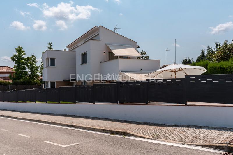 Foto 6ad1ab9b-4f43-401f-8965-c41c80e2182c. Casa con riscaldamento parcheggio piscina in Santa Eulàlia de Ronçana