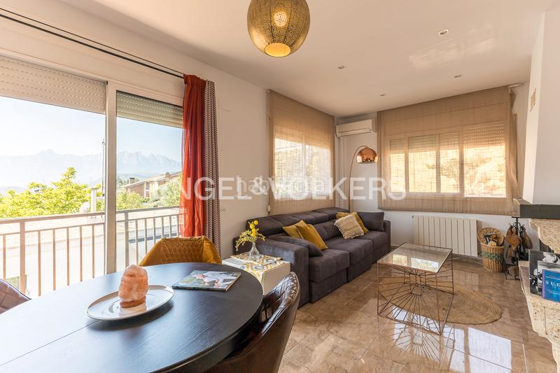 Foto b0ca6083-0f21-46e3-abc7-2ed97025a6f2. Casa espectacular casa en la balconada en Sant Vicenç de Castellet