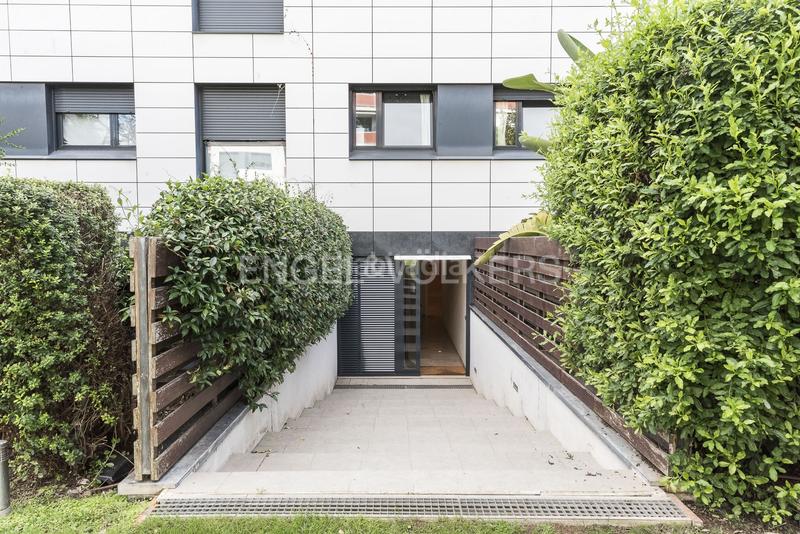Foto 2ae92843-2971-480c-a6f8-bb603e752e94. Alquiler apartamento  temporal con piscina y jardín en Sitges