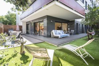 Lloguer Apartament a La Plana. Apartamento temporal con piscina y jardín en sitges