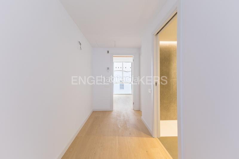 Foto 1aab2f4e-d2f0-4274-8ac7-06b94aef353e. Apartamento precioso piso con patio a estrenar en Barcelona