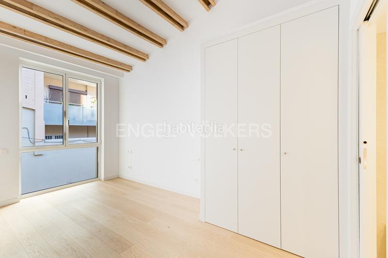Foto 23bd5e80-f540-488f-9fc6-d37c7f85f5e1. Apartamento precioso piso con patio a estrenar en Barcelona