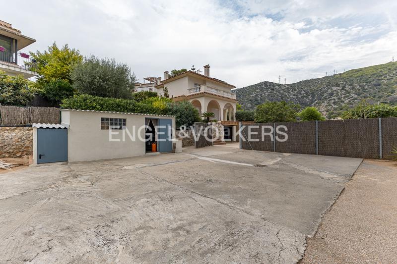 Foto 34789ba6-6f04-43de-9185-1a716f57642a. Terreno residencial haz realidad la casa de tus sueños en el Garraf! en Sitges