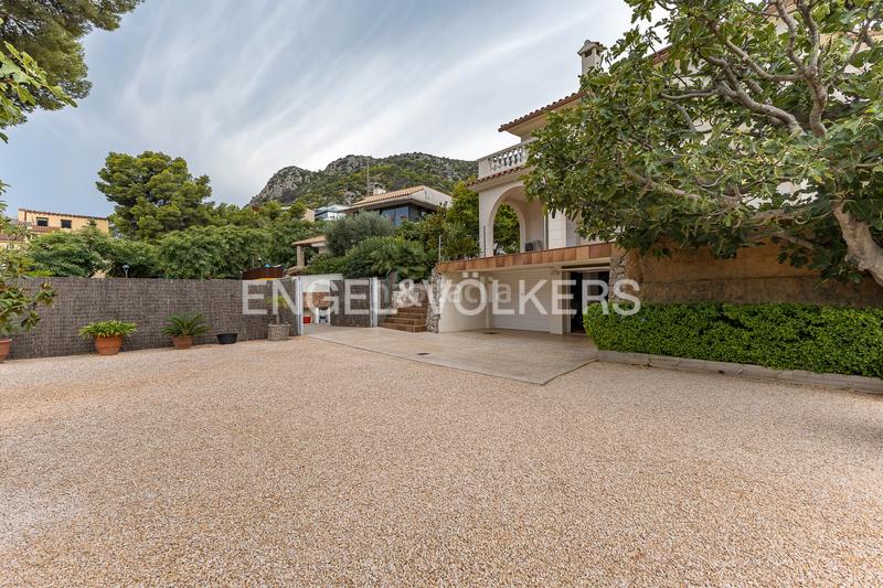 Foto 86f64fe6-3e8e-4d85-b2f2-fb4f56e2142f. Terreno residencial haz realidad la casa de tus sueños en el Garraf! en Sitges