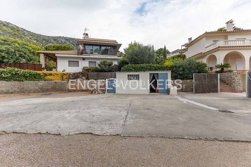 Foto d26c3aff-c6a6-403d-b558-0cb1930ca2ab. Terreno residencial haz realidad la casa de tus sueños en el Garraf! en Sitges