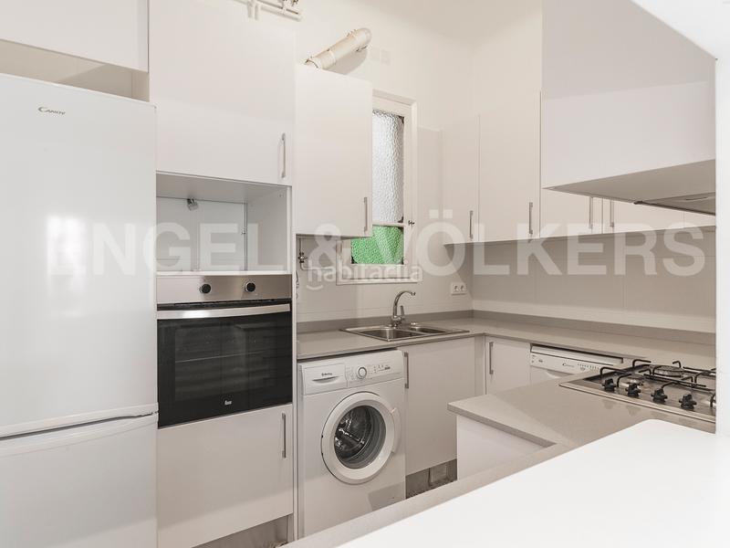 Foto 0b582edc-cb0a-41ee-9005-bf6c149b79b6. Apartamento impresionante piso muy céntrico en eixample en Barcelona