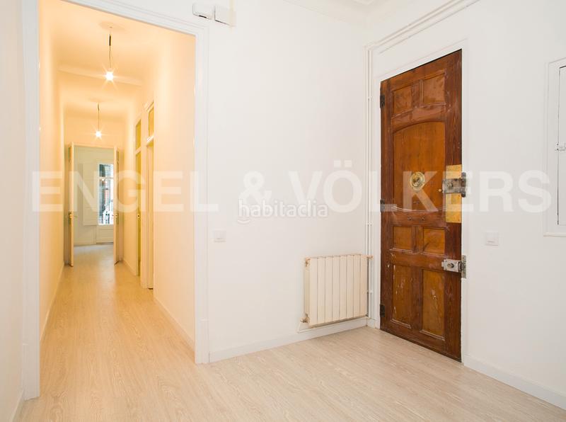Foto 75a24aab-a26d-41fe-8414-3bd1e5db5637. Apartamento impresionante piso muy céntrico en eixample en Barcelona