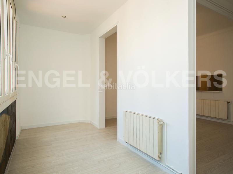 Foto a8da7121-90d6-4ce6-857f-d58d709eb272. Apartamento impresionante piso muy céntrico en eixample en Barcelona