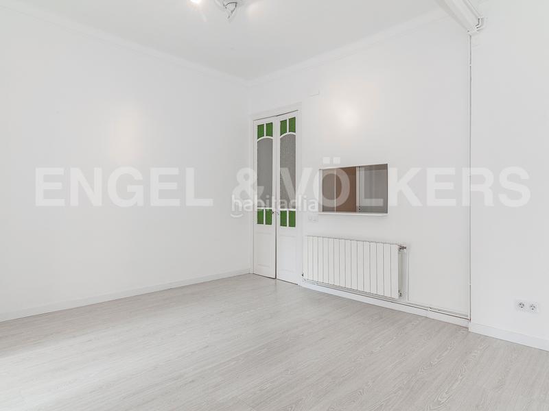 Foto a9ce81b1-3a6a-4841-bb2b-451ed9de7ef8. Apartamento impresionante piso muy céntrico en eixample en Barcelona