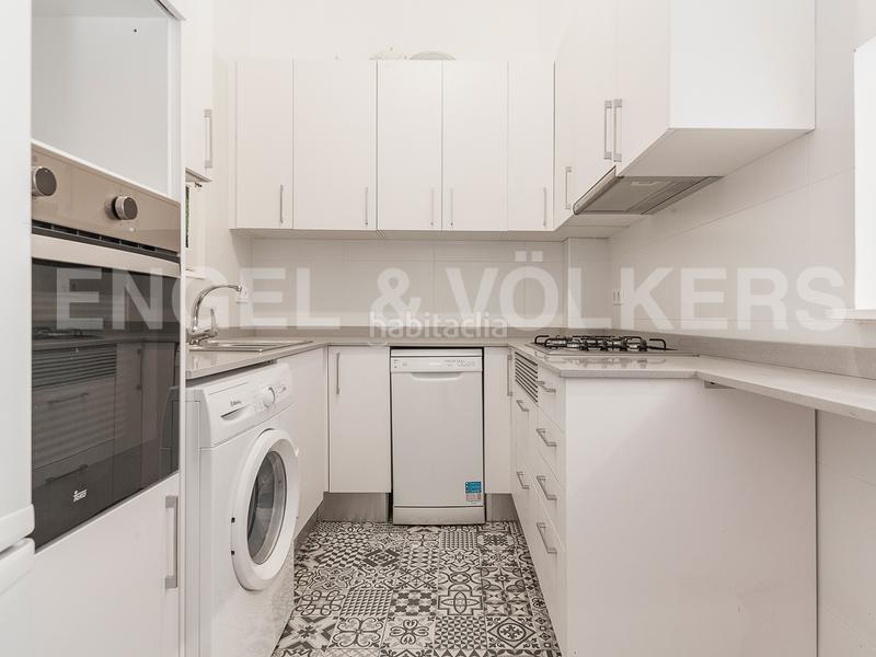 Foto bc4d61b1-2a06-49c4-9600-bfd201e34299. Apartamento impresionante piso muy céntrico en eixample en Barcelona