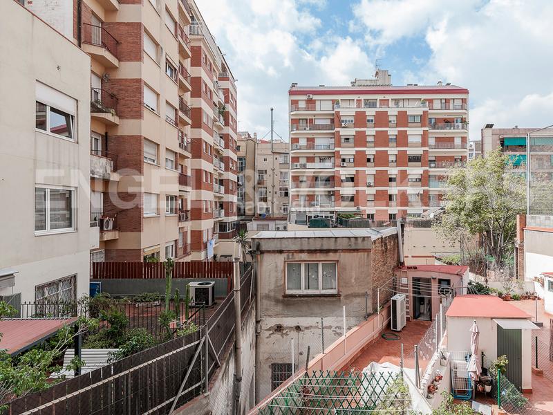 Foto f9a9982d-96e4-46f4-8ebe-b6e96b975b90. Apartamento impresionante piso muy céntrico en eixample en Barcelona