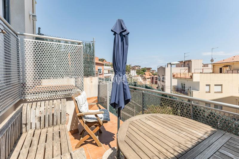 Foto 50c7d400-a511-4c7c-b52a-16c5f3a0fb25. Casa adosada casa pareada con impresionantes vistas en Barcelona