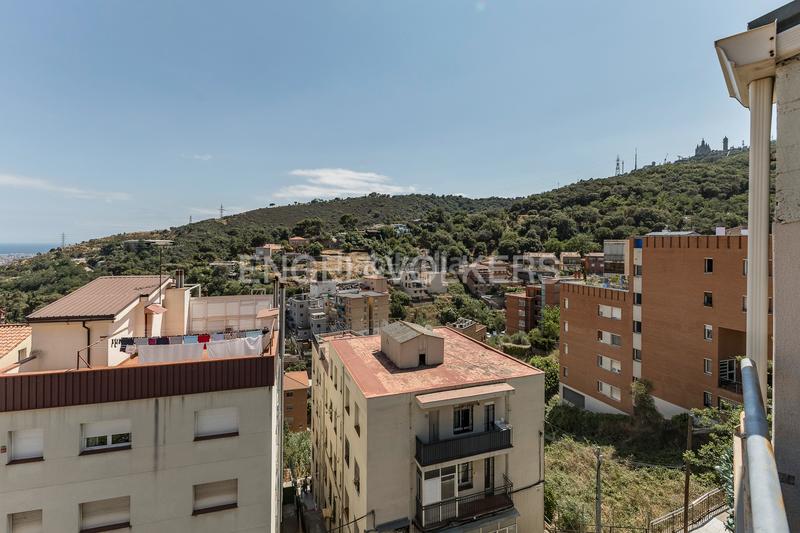 Foto 797b3539-4863-4de6-8d6a-5cfbacb8a9e8. Casa adosada casa pareada con impresionantes vistas en Barcelona