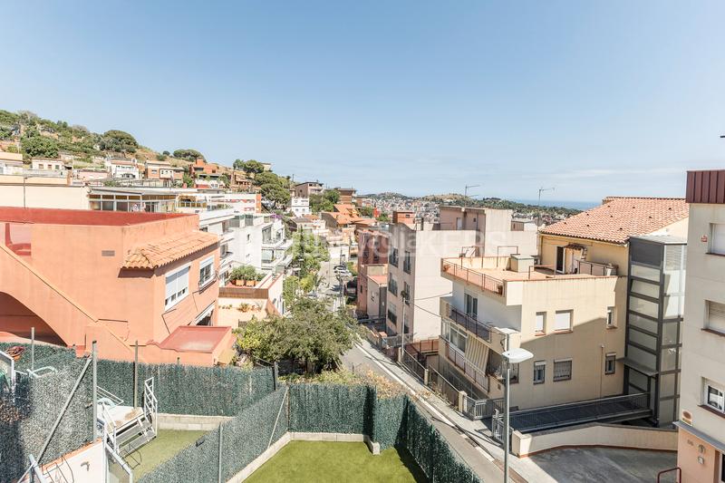 Foto a40a2fb1-560a-4393-b998-84b99649c74f. Casa adosada casa pareada con impresionantes vistas en Barcelona