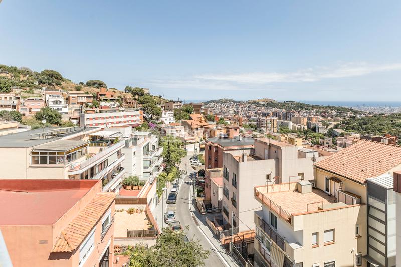 Foto e1e5b644-1eac-44df-8b56-d5ae7978cce1. Casa adosada casa pareada con impresionantes vistas en Barcelona
