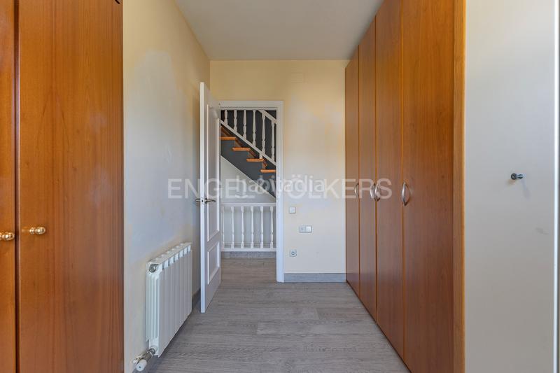 Foto 07c44178-464b-407e-8882-6b281fae4d69. Casa  de ensueño con piscina, vistas panorámicas y apartamento independiente. en Dosrius