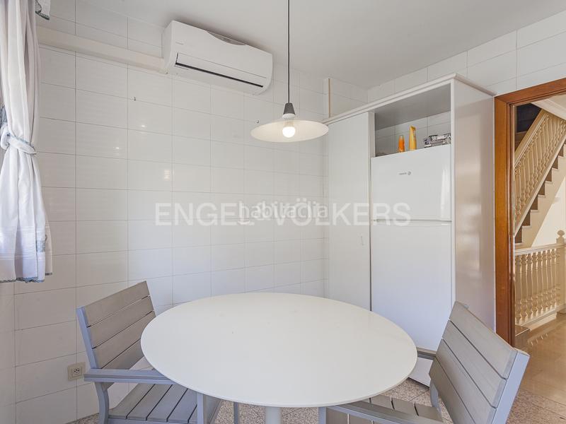 Foto a0d0ff1f-9efc-435d-a028-cf6d436b0e6d. Alquiler casa  adosada en Can Bou Castelldefels