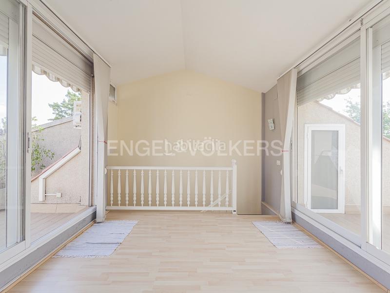 Foto ceeee10e-97a8-4353-b781-868d66ff90b1. Alquiler casa  adosada en Can Bou Castelldefels