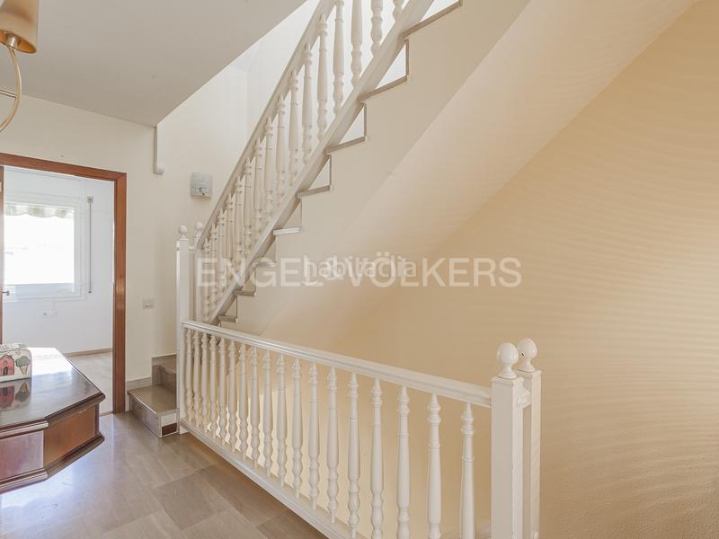 Foto ecb00144-e499-43d2-9806-d83dbce574ba. Alquiler casa  adosada en Can Bou Castelldefels