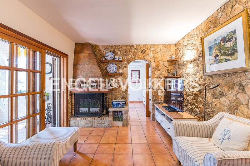 Foto 7fd1c5a6-b863-491b-8961-628104506c2e. Casa amb calefacció aparcament a Sant Jordi Torredembarra