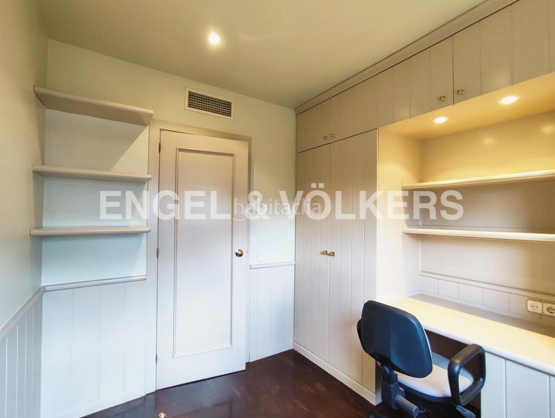 Foto daf8f86d-6919-4533-aa53-340a0f02eb43. Location appartement avec chauffage parking dans Sant Gervasi - Galvany Barcelona