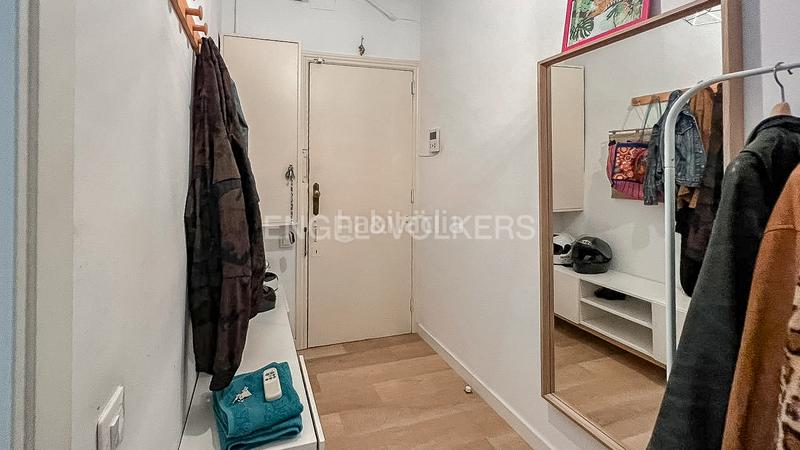 Foto 323c3d14-cc92-4f4f-b138-b067a8aaf862. Alquiler apartamento coqueto apartamento temporal en la calle viladomat con patio privado y conexiones inmejorables en Barcelona