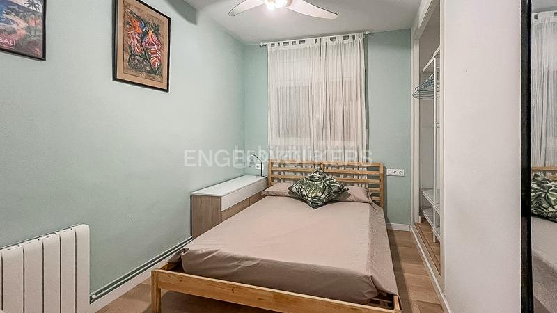 Foto 5199dcc8-3ebd-4983-96e2-ff4f2826c264. Alquiler apartamento coqueto apartamento temporal en la calle viladomat con patio privado y conexiones inmejorables en Barcelona