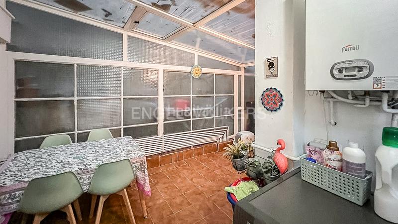 Foto aeab527f-b4ef-45fe-bb20-5889cb9d950c. Alquiler apartamento coqueto apartamento temporal en la calle viladomat con patio privado y conexiones inmejorables en Barcelona