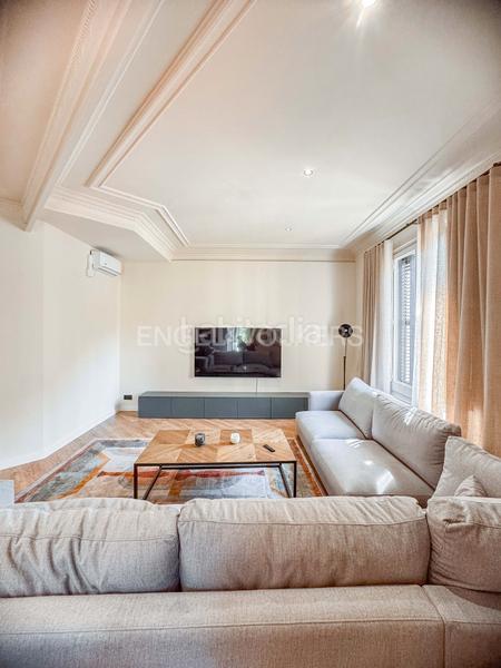 Foto 3a66adab-8f57-4565-a109-e7af15ed38a6. Alquiler apartamento exclusiva propiedad con 5 suites, junto a paseo de gracia en Barcelona