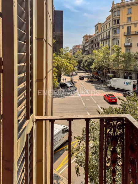 Foto 4dfb197c-d4e8-43ee-b50f-6491690e48c6. Alquiler apartamento exclusiva propiedad con 5 suites, junto a paseo de gracia en Barcelona