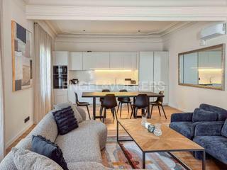 Alquiler Apartamento en Dreta de l´Eixample. Exclusiva propiedad con 5 suites, junto a paseo de gracia