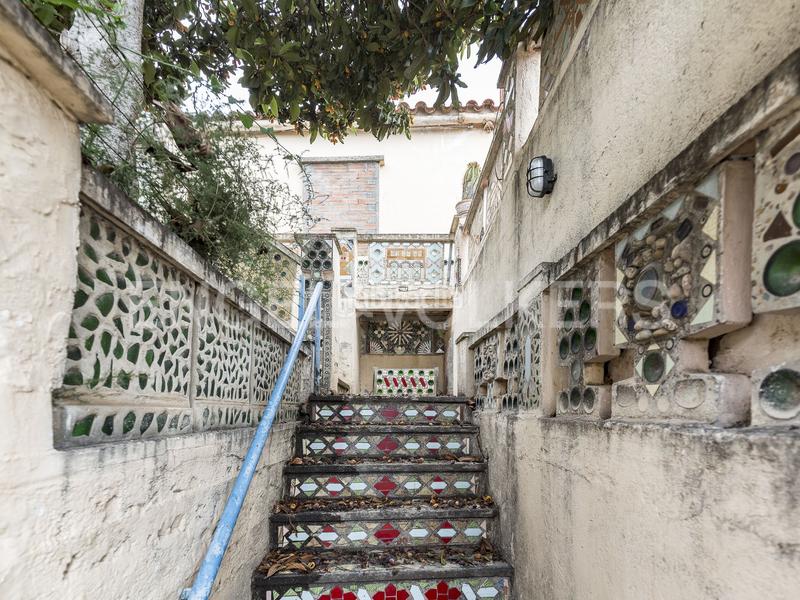 Foto 7d689c22-d3c6-4820-aa7e-2613480e646a. Casa terreno con casa en proceso de registro en Sant Genís dels Agudells Barcelona