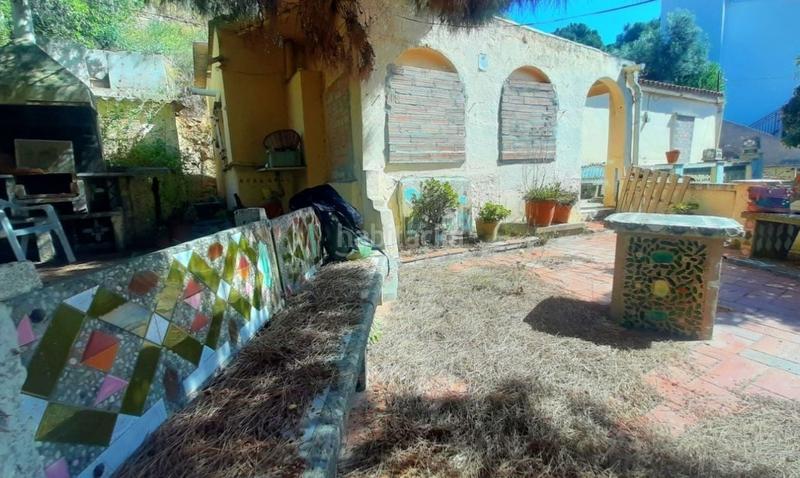 Foto c66cd033-530d-4cc4-9baa-f0b3ca8f3e68. Casa terreno con casa en proceso de registro en Sant Genís dels Agudells Barcelona