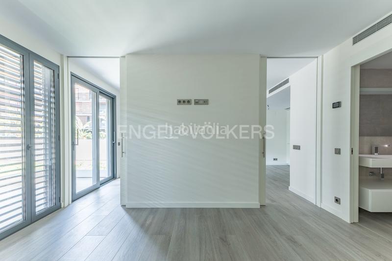 Foto 398794fe-8f4c-4f2e-938f-9d1fe4930c40. Apartamento obra nueva con piscina en pedralbes en Esplugues de Llobregat