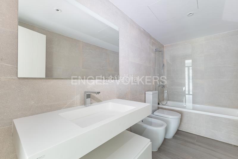 Foto bc1dfe0c-4514-4da9-8fad-c3346390f836. Apartamento obra nueva con piscina en pedralbes en Esplugues de Llobregat